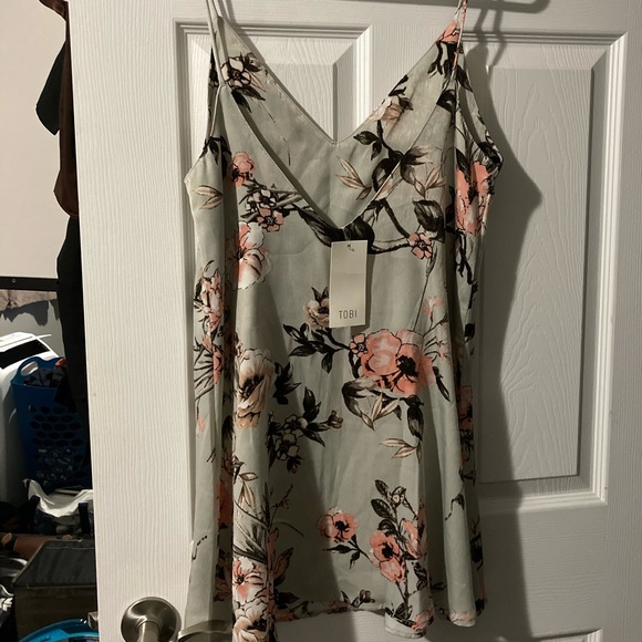 Tobi - grey and pink floral dress - size small - Picture 2 of 2